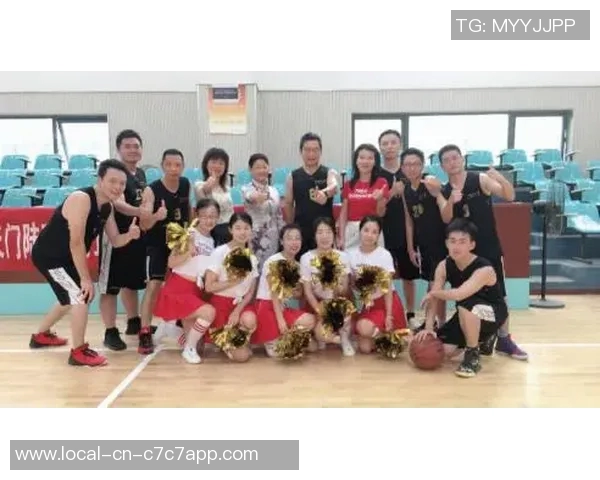 邛海杯足球盛宴开启球迷齐聚共庆激情与友谊的时刻